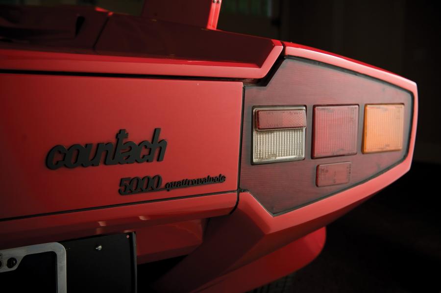  Lamborghini Countach 5000 Quattrovalvole Downdraft 1987 года  (фото 3 из 12)